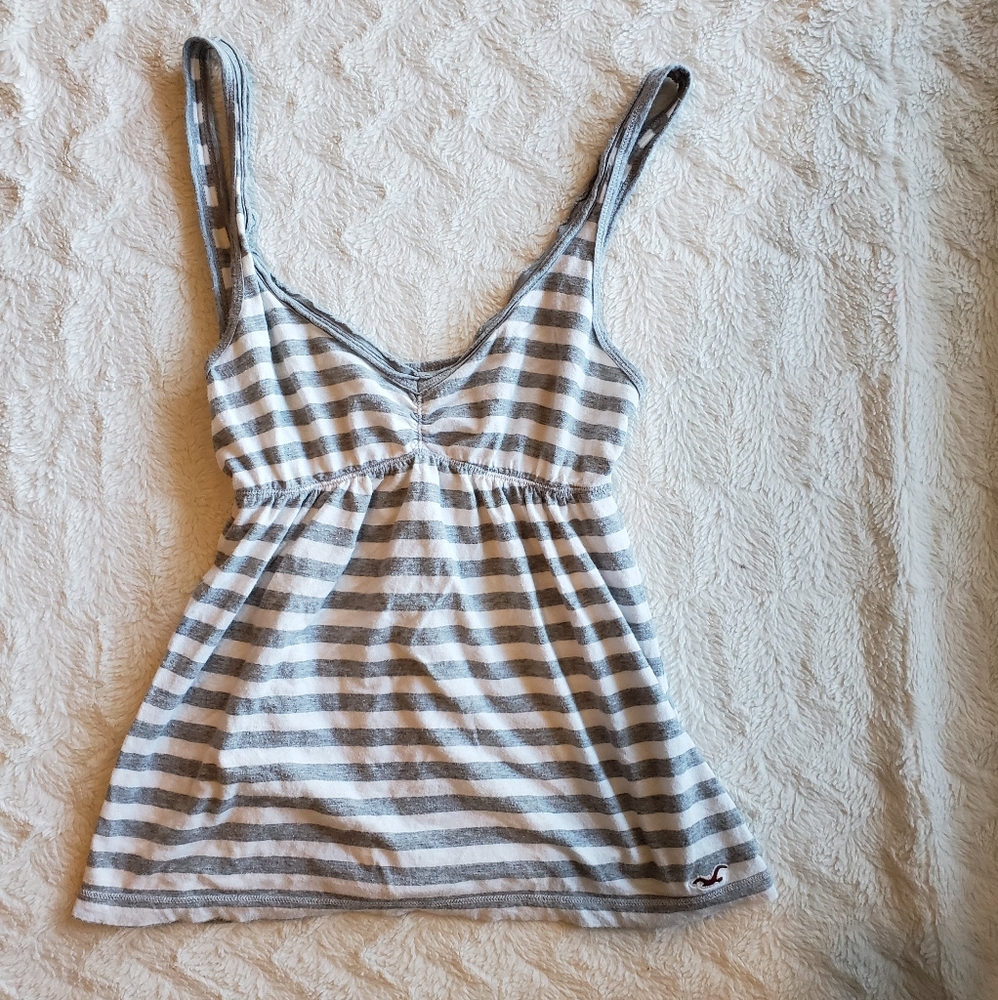 HOLLISTER TANK 2ct